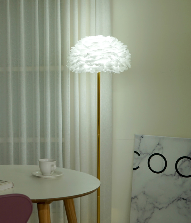 에타스 깃털 장 스탠드